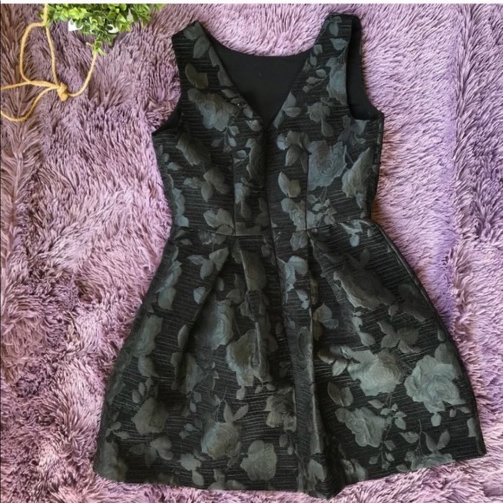 One Clothing Floral Pin Up Dress Size Small - Picture 3 of 8
